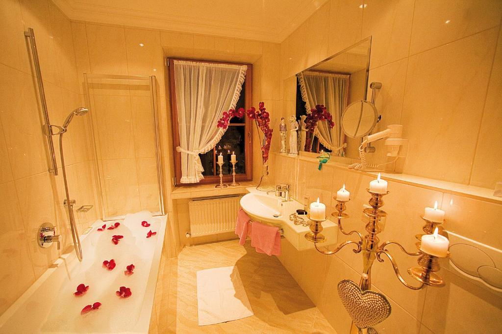 Gartenhotel Maria Theresia Hotel 4*